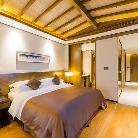 S&N Zhejiang Linhai International Hotel Buitenkant foto