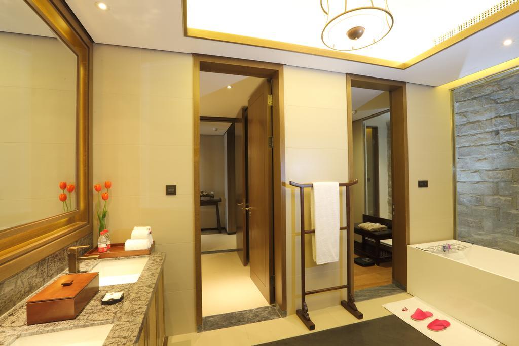 S&N Zhejiang Linhai International Hotel Kamer foto