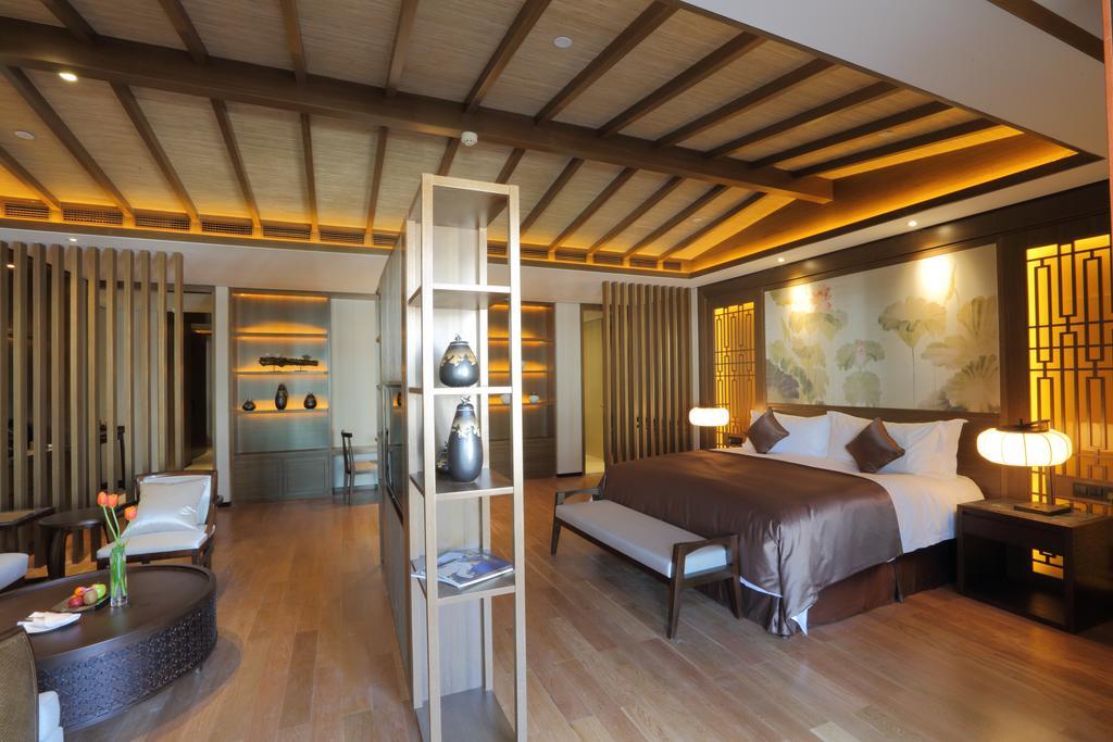S&N Zhejiang Linhai International Hotel Kamer foto