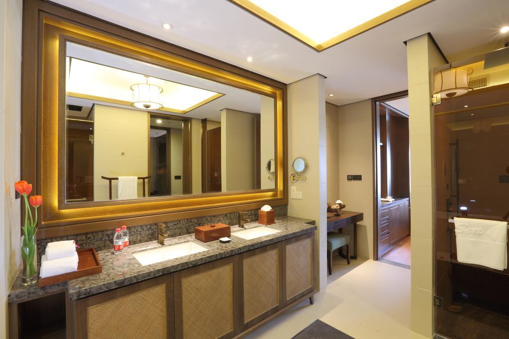 S&N Zhejiang Linhai International Hotel Kamer foto