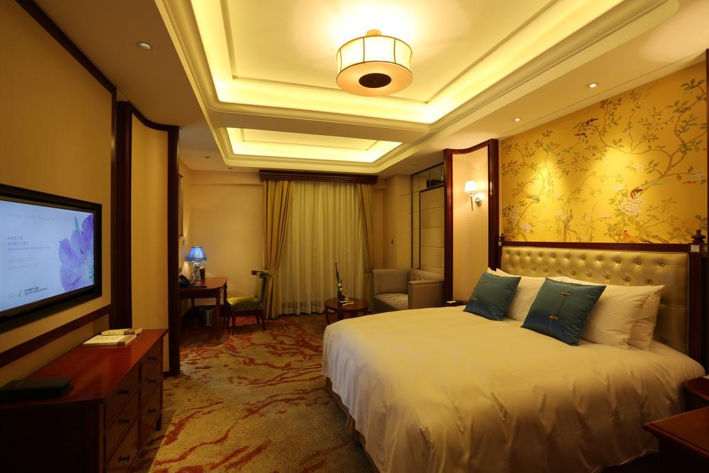S&N Zhejiang Linhai International Hotel Kamer foto