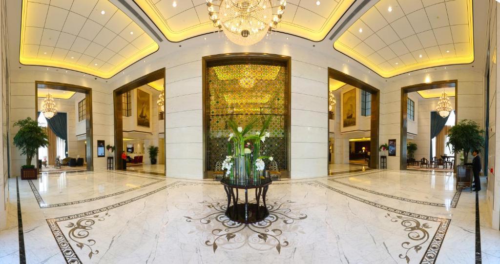 S&N Zhejiang Linhai International Hotel Buitenkant foto