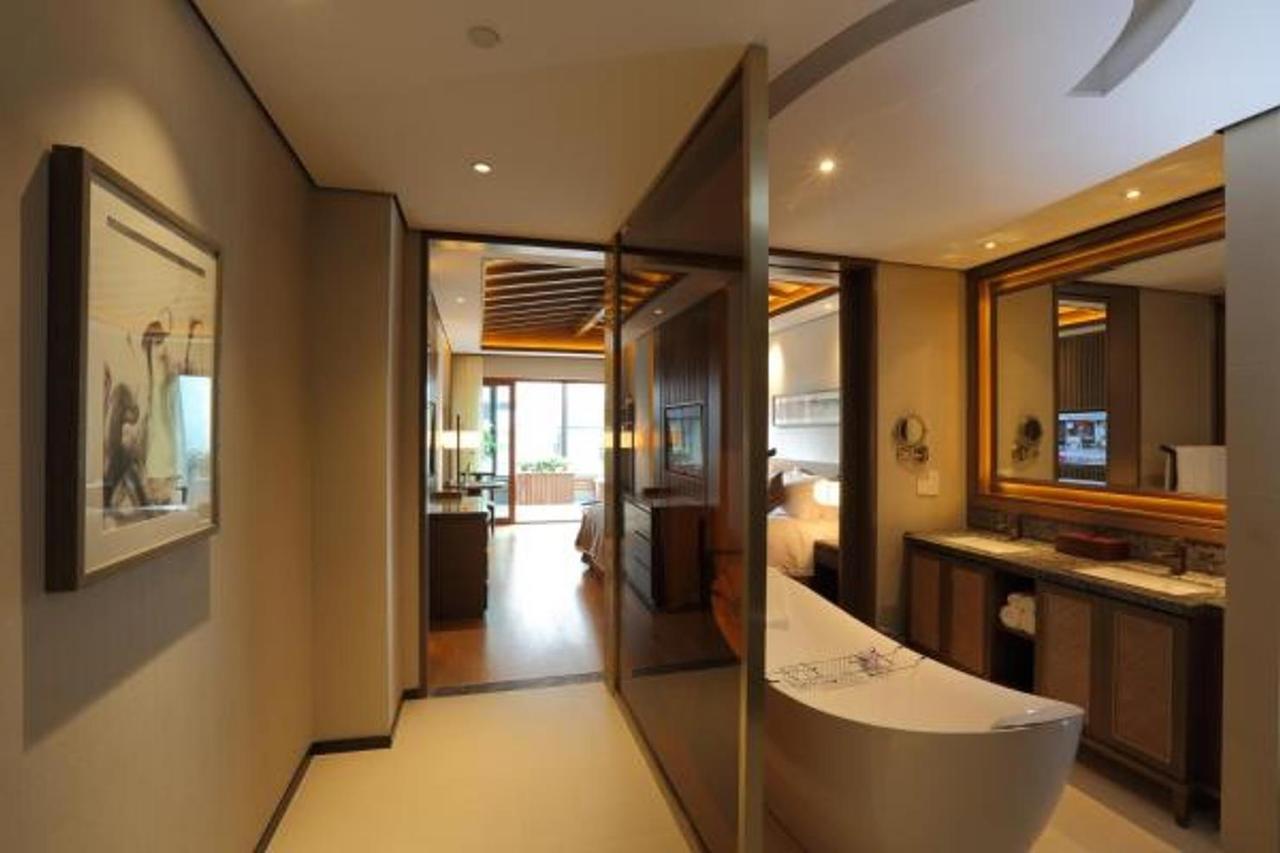 S&N Zhejiang Linhai International Hotel Buitenkant foto