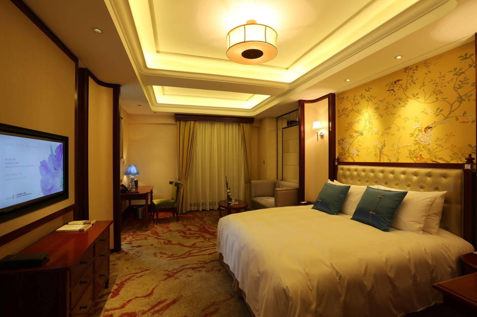 S&N Zhejiang Linhai International Hotel Buitenkant foto
