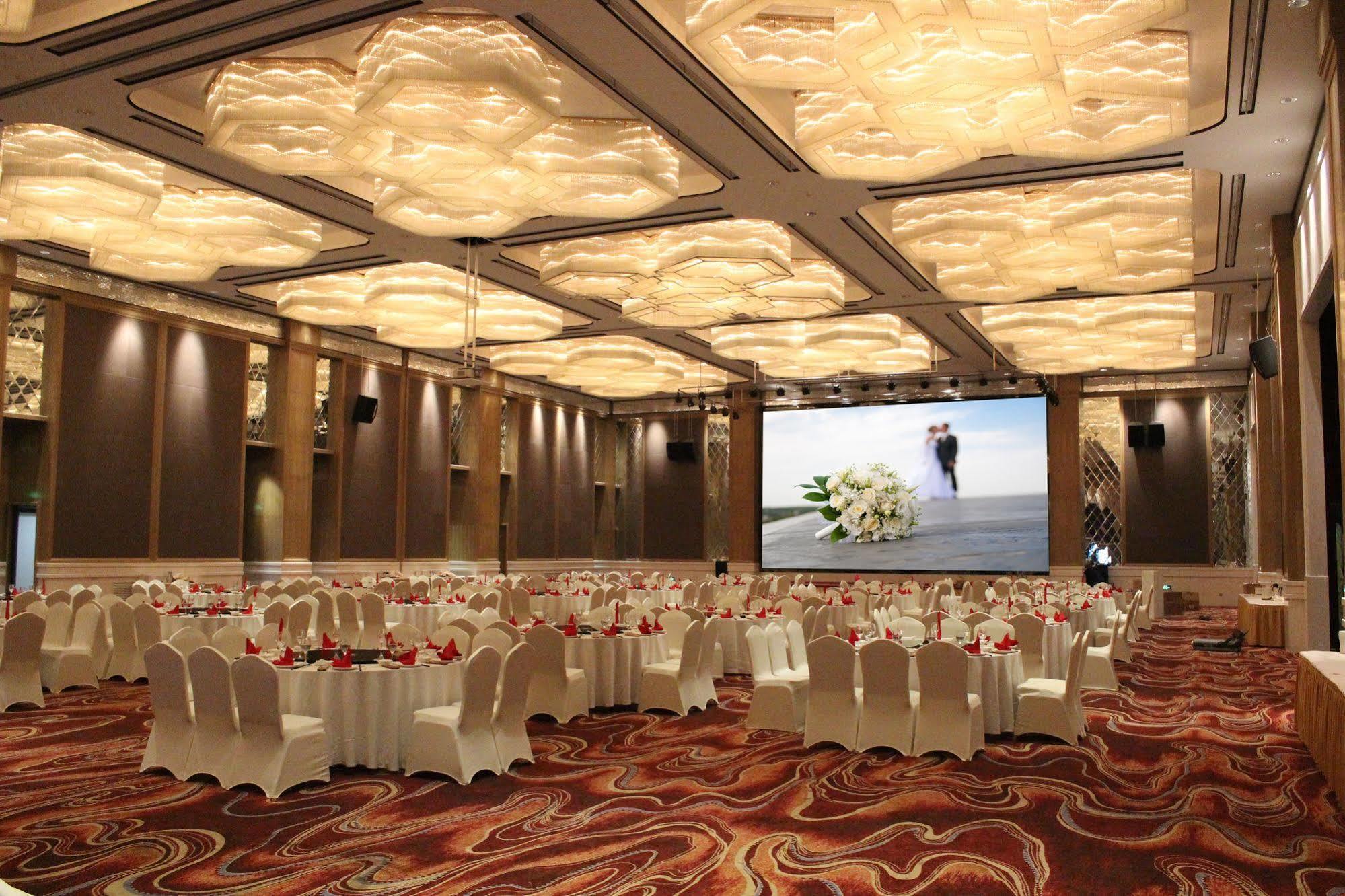 S&N Zhejiang Linhai International Hotel Buitenkant foto