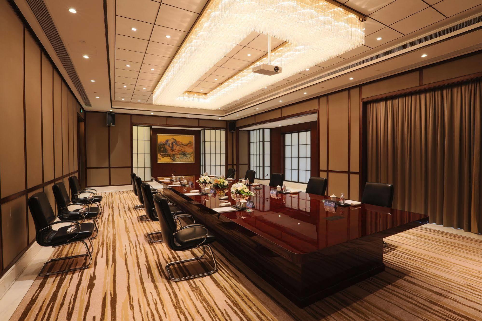 S&N Zhejiang Linhai International Hotel Buitenkant foto