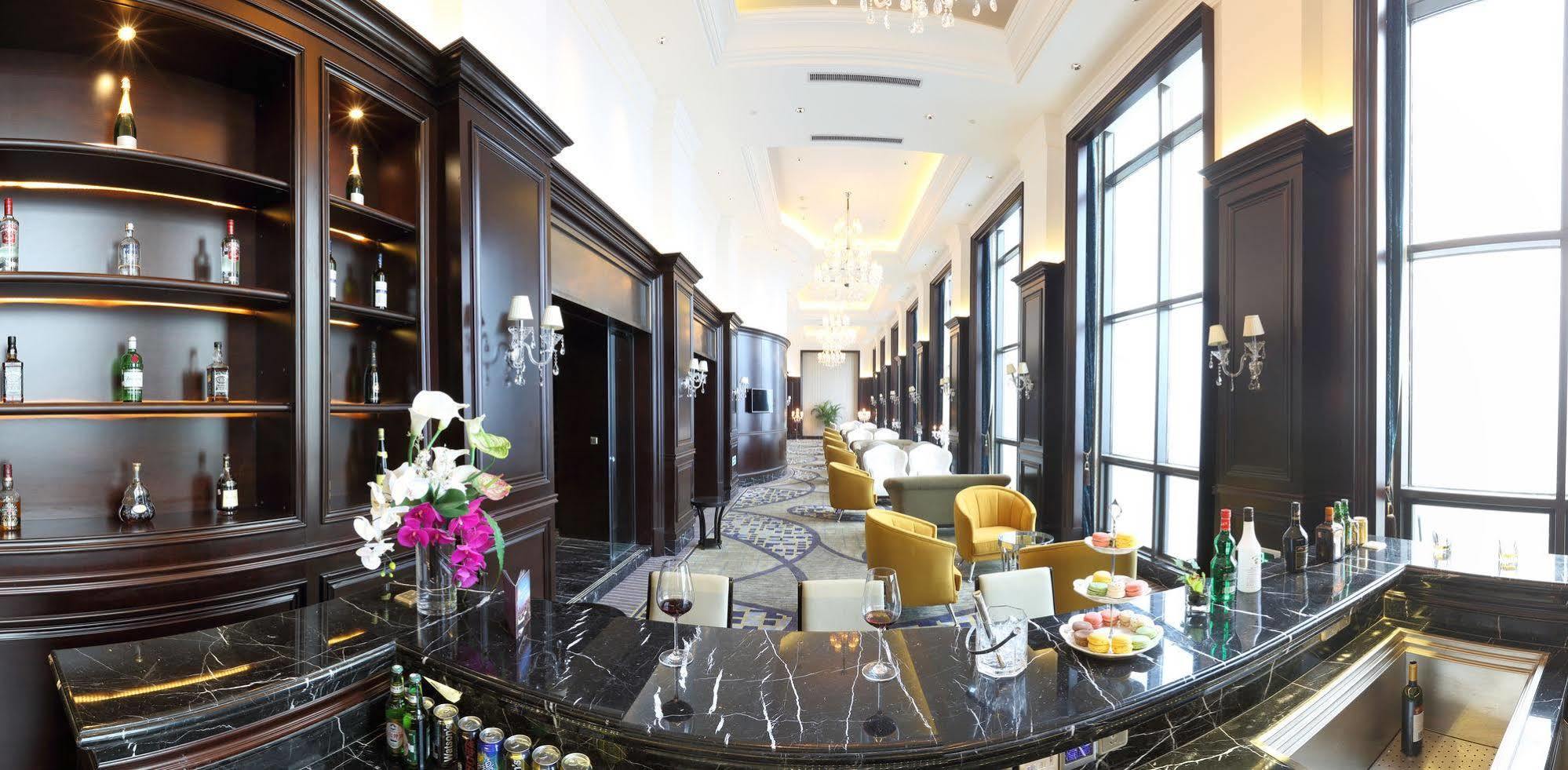 S&N Zhejiang Linhai International Hotel Buitenkant foto